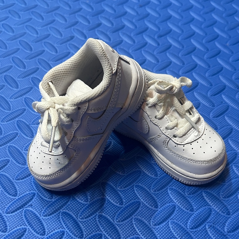 Toddler White Air Force 1 Sneakers